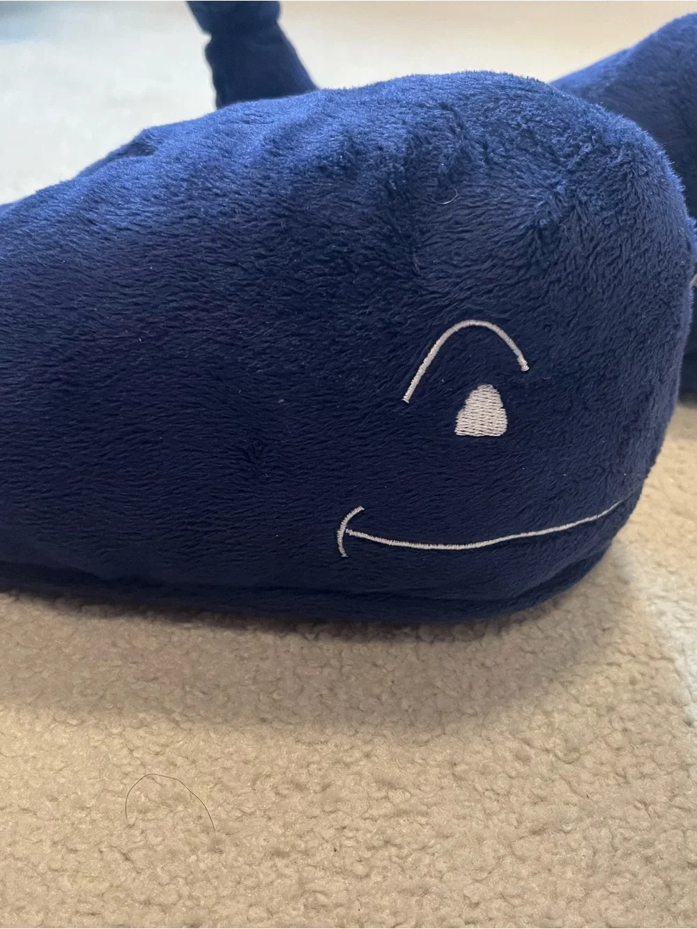 Vineyard Vines Kids Navy Whale Plush Slippers